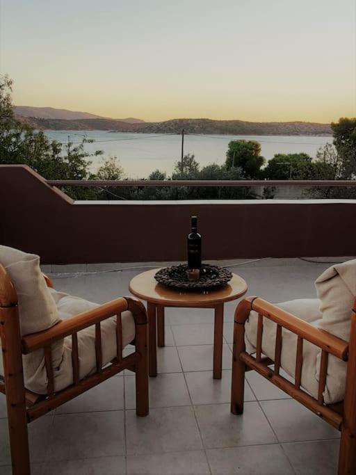 Penthouse Studio Next To The Sea Salamís Dış mekan fotoğraf