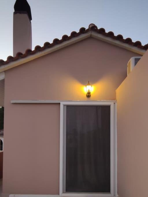 Penthouse Studio Next To The Sea Salamís Dış mekan fotoğraf